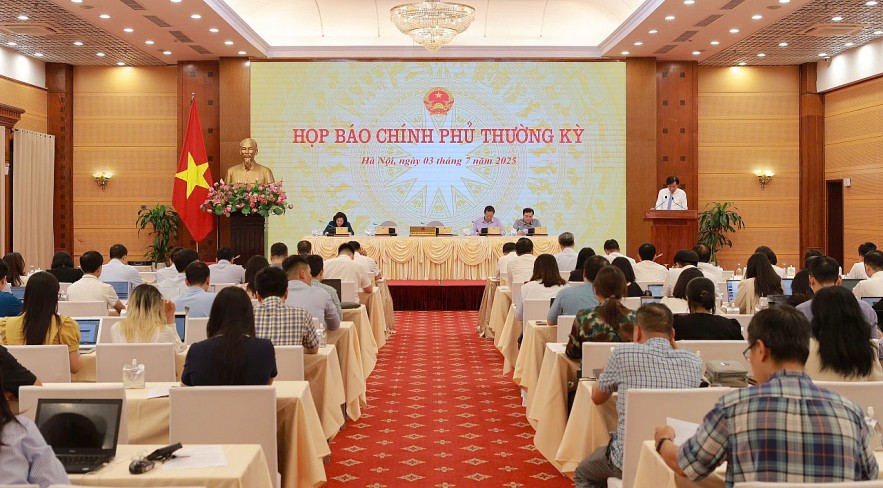 Tăng trưởng kinh tế cao nhất trong gần 20 năm, 6 địa phương tăng trưởng hai con số