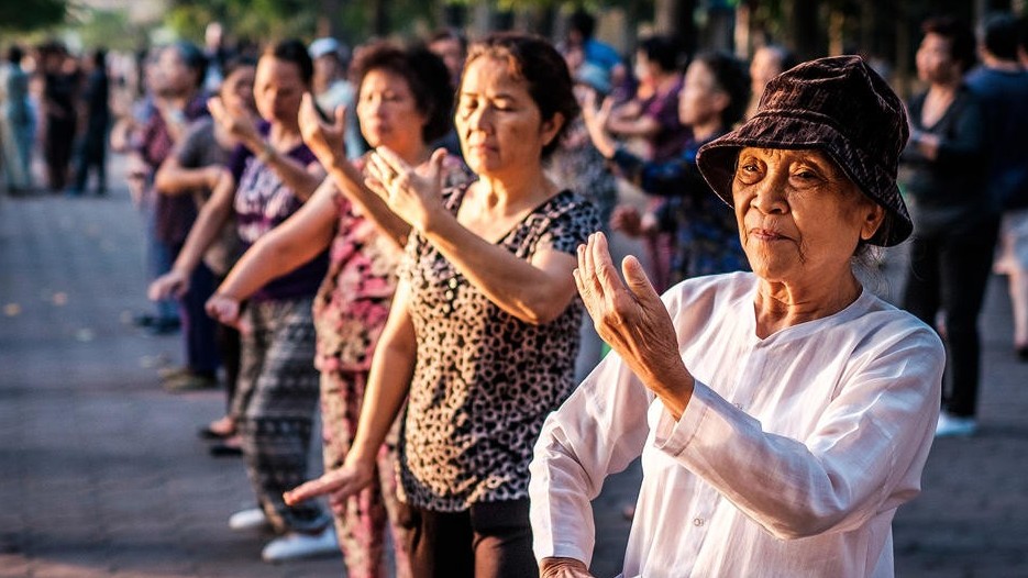 Người từ 75 tuổi không có lương hưu được hưởng trợ cấp 500.000 đồng/tháng