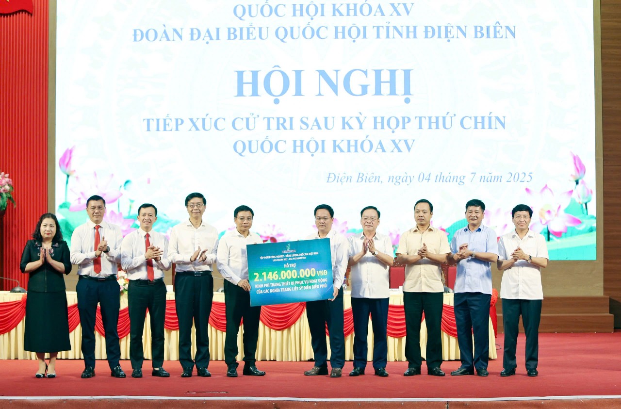 Bộ trưởng Nguyễn Văn Thắng tiếp xúc cử tri Phường Điện Biên Phủ và Phường Mường Thanh