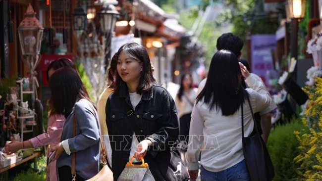 Chính phủ Hàn Quốc phân phát “phiếu tiêu dùng” cho toàn dân