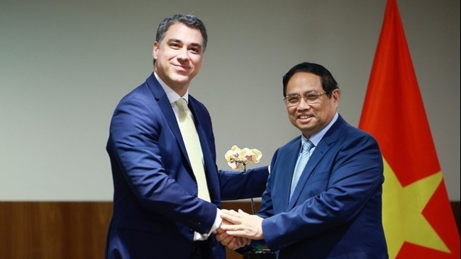 Thủ tướng làm việc với các tập đoàn kinh tế lớn nhằm thúc đẩy hợp tác với Brazil