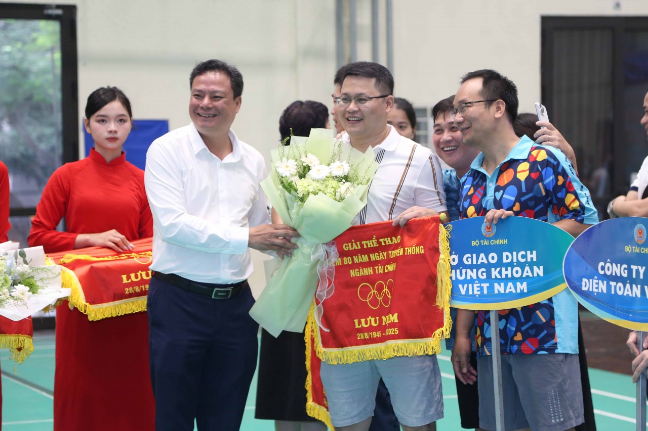 Khai mạc giải thể thao Chào mừng 80 năm ngày Truyền thông ngành Tài chính Việt Nam