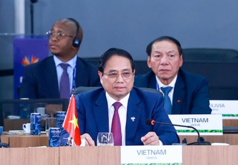 Thủ tướng nêu 3 đề xuất quan trọng tại Phiên thảo luận cấp cao BRICS mở rộng- Ảnh 1. Thủ tướng nêu 3 đề xuất quan trọng tại Phiên thảo luận cấp cao BRICS mở rộng- Ảnh 1.