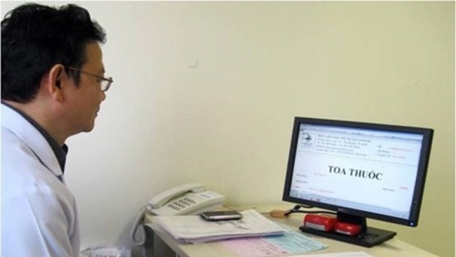 Từ 1/10, các bệnh viện bắt buộc kê đơn thuốc điện tử