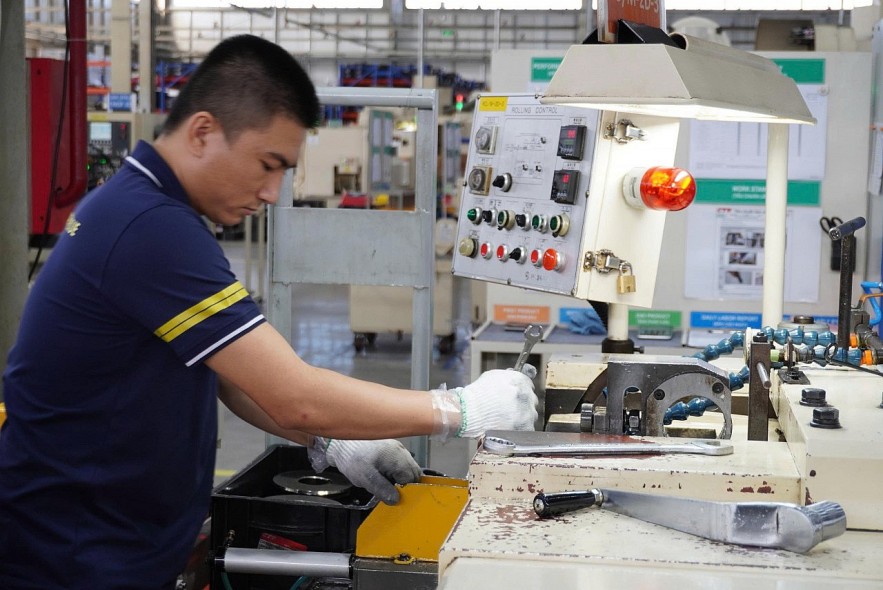 6 tháng đầu năm, miễn, giảm trên 96 nghìn tỷ đồng tiền thuế cho doanh nghiệp và người dân