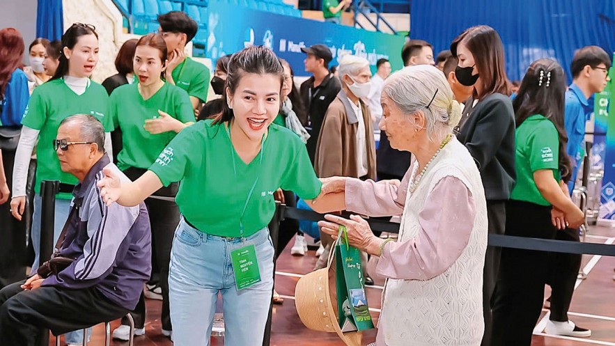 Doanh nghiệp bảo hiểm nỗ lực vì cộng đồng phát triển bền vững