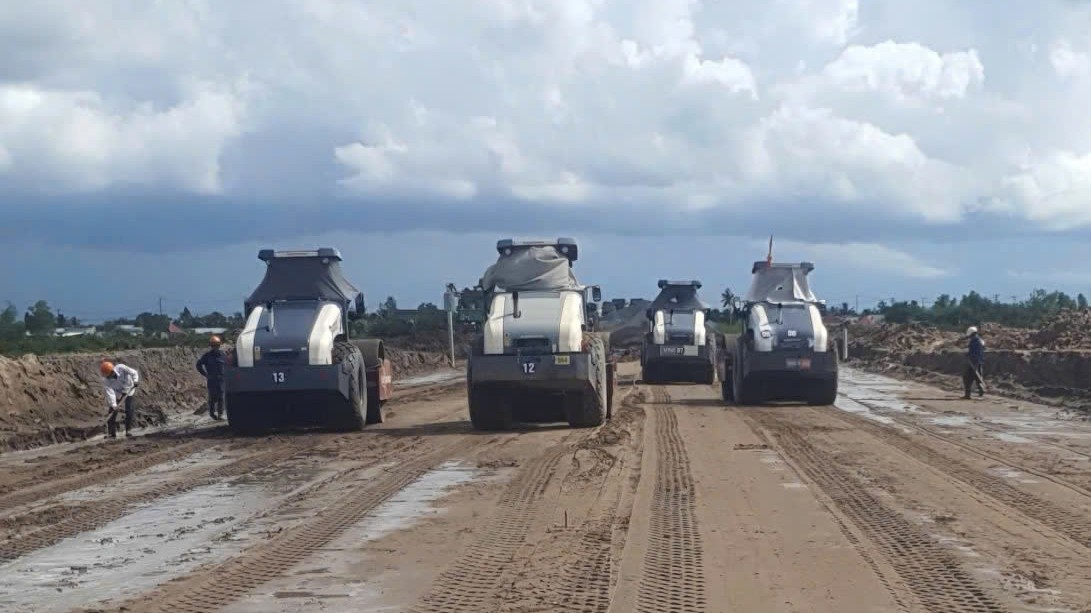 Dồn lực để hoàn thành 900 km đường cao tốc trong năm nay