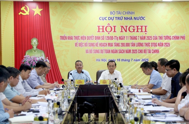 Ngành Dự trữ Nhà nước quyết tâm hoàn thành nhập bổ sung 280.000 tấn lương thực