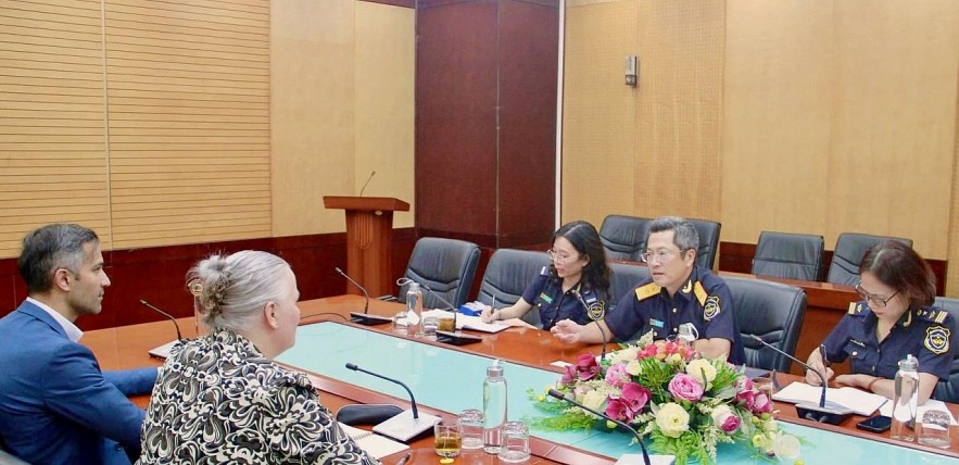 undefined Hải quan Việt Nam- Hà Lan thúc đẩy hợp tác trao đổi thông tin hàng hoá xuất nhập khẩu