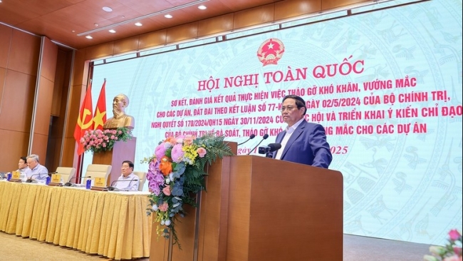 Thủ tướng: Tháo gỡ vướng mắc cho gần 3.000 dự án tồn đọng với tinh thần '6 rõ'