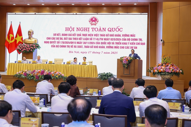 Thủ tướng: Tháo gỡ vướng mắc cho gần 3.000 dự án tồn đọng với tinh thần '6 rõ'- Ảnh 4. Thủ tướng: Tháo gỡ vướng mắc cho gần 3.000 dự án tồn đọng với tinh thần '6 rõ'- Ảnh 4.