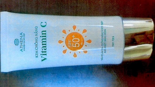 Thu hồi 2 sản phẩm kem chống nắng chỉ đạt dưới 70% SPF so với công bố