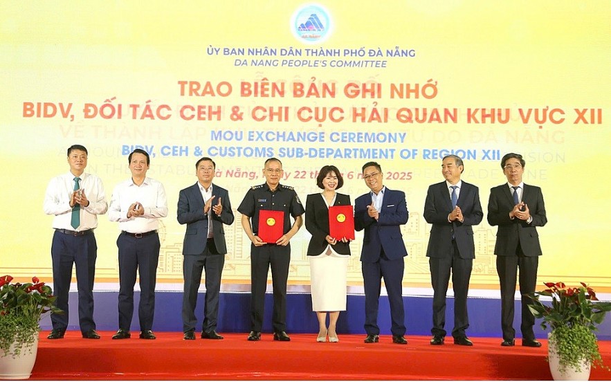 Chi cục Hải quan khu vực XII nỗ lực triển khai nhiệm vụ thu ngân sách nhà nước