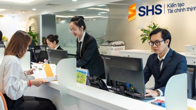 SHS đạt lợi nhuận 788,7 tỷ đồng trước thuế sau 6 tháng: Kỳ vọng từ chuyển đổi chiến lược và sản phẩm dịch vụ mới