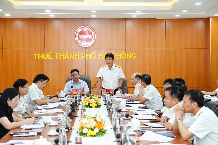 Thuế TP. Hải Phòng phấn đấu hoàn thành vượt dự toán thu ngân sách năm 2025 Thuế TP. Hải Phòng phấn đấu hoàn thành vượt dự toán thu nội địa năm 2025