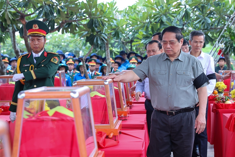 Thủ tướng: 'Tiếp tục làm hết sức mình để không một liệt sĩ nào bị lãng quên'- Ảnh 1.