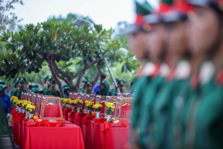 Thủ tướng: 'Tiếp tục làm hết sức mình để không một liệt sĩ nào bị lãng quên'- Ảnh 12.