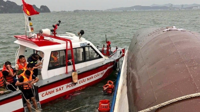 Đề nghị doanh nghiệp bảo hiểm chủ động xác định thiệt hại trong vụ lật tàu Vịnh Xanh 58