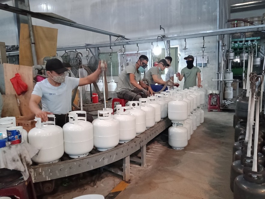 Bộ Tài chính đề xuất 2 phương án điều chỉnh mức giảm trừ gia cảnh của thuế thu nhập cá nhân Bộ Tài chính đề xuất 2 phương án điều chỉnh mức giảm trừ gia cảnh của thuế thu nhập cá nhân