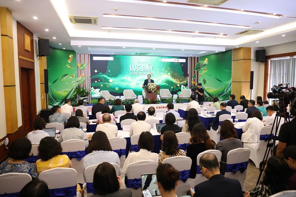 Thị trường chứng khoán dần trở thành kênh huy động vốn trung và dài hạn cho nền kinh tế Thị trường chứng khoán dần trở thành kênh huy động vốn trung và dài hạn cho nền kinh tế