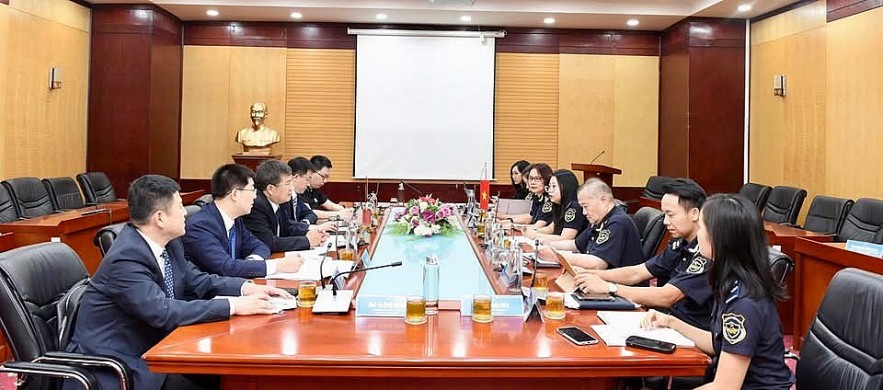 Hải quan Việt Nam- Hải quan Trung Quốc đẩy mạnh chương trình doanh nghiệp ưu tiên