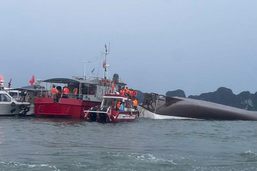 Vụ lật tàu Vịnh Xanh 58: Doanh nghiệp bảo hiểm tích cực hỗ trợ, bồi thường cho khách hàng