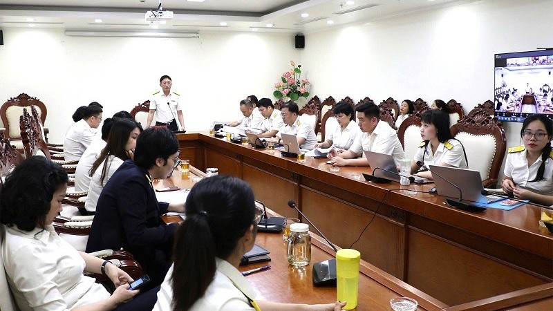 Khuyến khích hộ kinh doanh thực hiện kê khai nộp thuế hoặc chuyển đổi lên doanh nghiệp