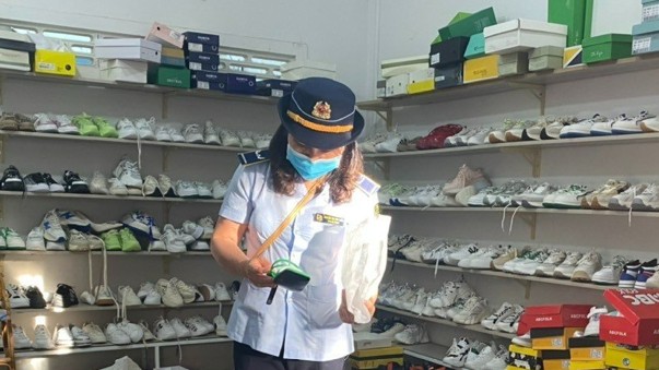 Nói không với hàng giả, hàng nhái: “Lá chắn” hữu hiệu bảo vệ thị trường trong nước