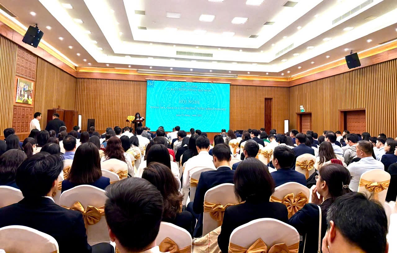 Nâng cao hiệu quả công tác thanh tra, giám sát thúc đẩy sự phát triển bền vững của thị trường chứng khoán