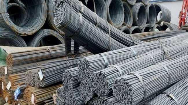 Ngày 26/7: Giá thép bật tăng trên 1%, quặng sắt quay đâu giảm