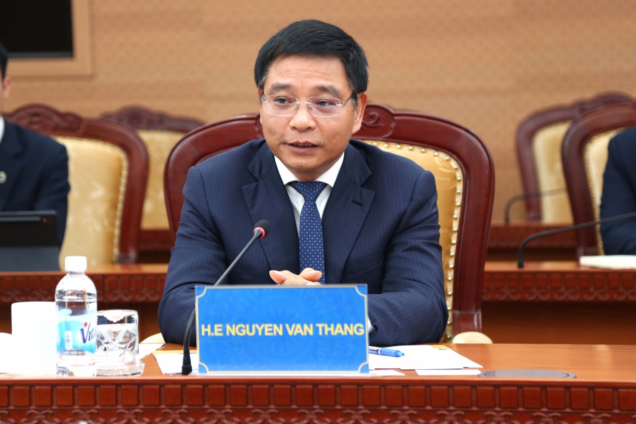 Bộ trưởng Nguyễn Văn Thắng tiếp lãnh đạo Tập đoàn Hana và Dunamu của Hàn Quốc Bộ trưởng Nguyễn Văn Thắng tiếp lãnh đạo Tập đoàn Hana và Dunamu của Hàn Quốc