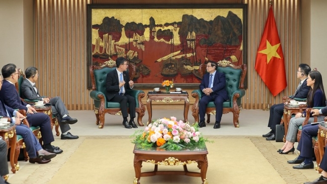 Thủ tướng tiếp lãnh đạo tập đoàn quản lý sàn tài sản mã hóa lớn thứ 3 thế giới