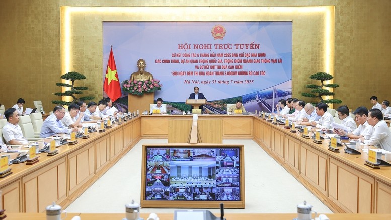 Thủ tướng: Phải dứt khoát hoàn thành mục tiêu 3.000 km cao tốc