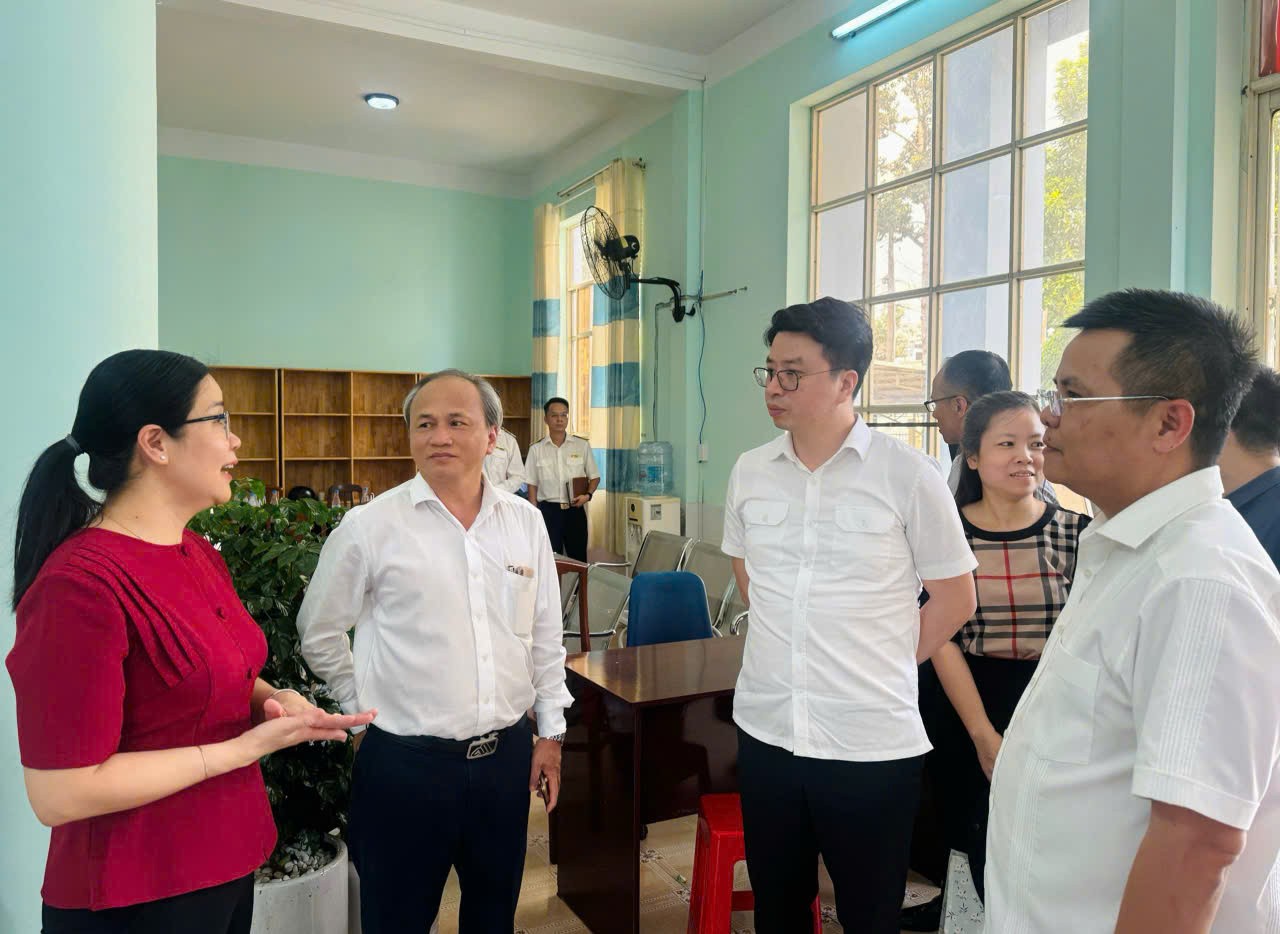 Đoàn công tác Bộ Tài chính làm việc với các sở ngành, phường/xã vùng Đông Nam Bộ