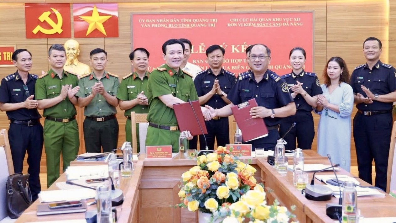 Hải quan khu vực XII và Công an Quảng Trị hợp tác chống tội phạm ma túy và buôn lậu qua biên giới