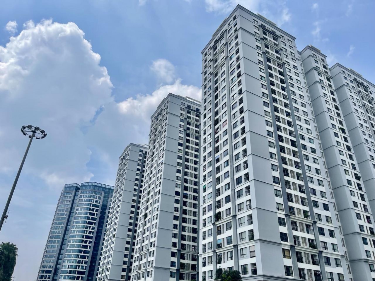 Giá chung cư Hà Nội vẫn tăng mạnh dù nguồn cung cải thiện