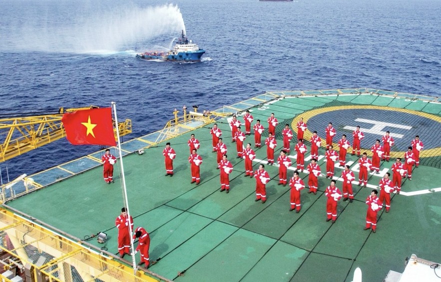 Chào mừng Đại hội đại biểu Đảng bộ Petrovietnam lần thứ IV, nhiệm kỳ 2025-2030: Khát vọng vươn mình trong nhiệm kỳ mới