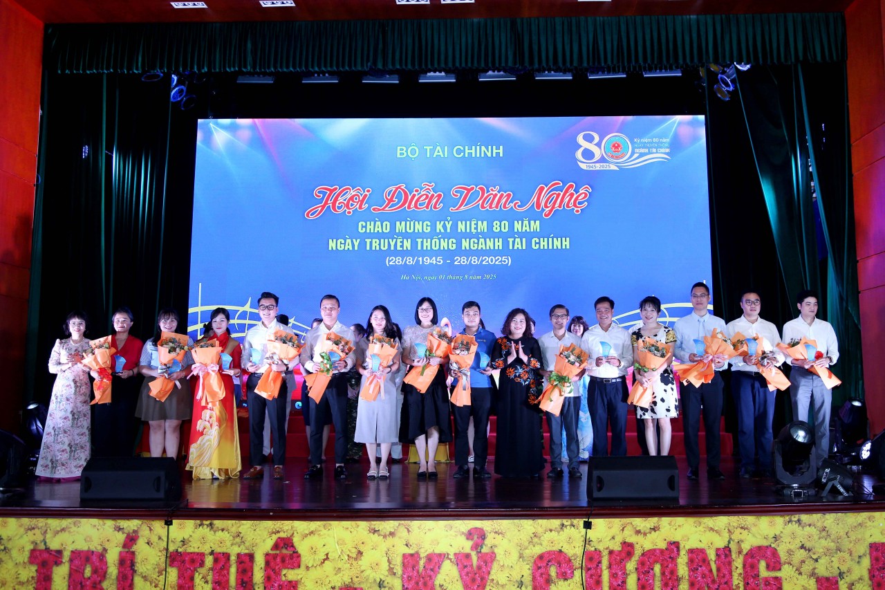 Hội diễn văn nghệ chào mừng kỷ niệm 80 năm ngày truyền thống ngành Tài chính