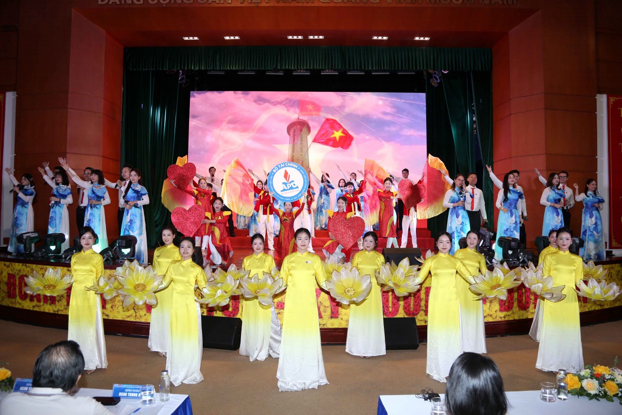 Hội diễn văn nghệ chào mừng kỷ niệm 80 năm ngày truyền thống ngành Tài chính