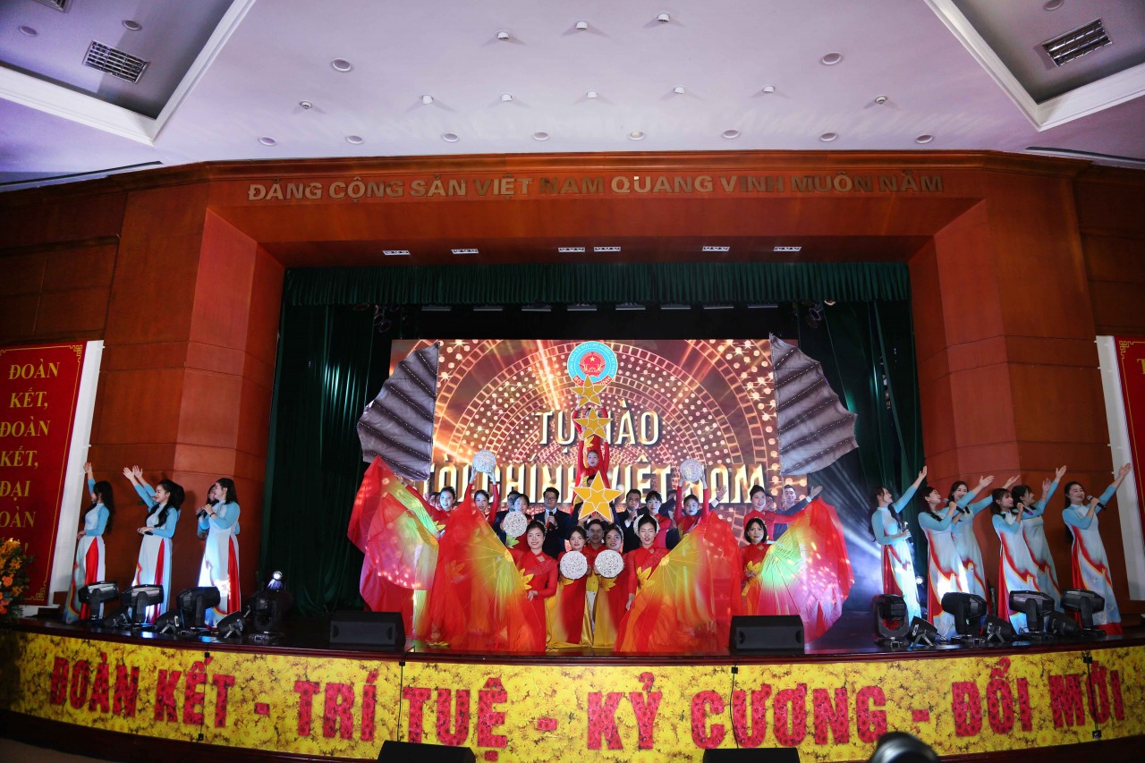 Hội diễn văn nghệ chào mừng kỷ niệm 80 năm ngày truyền thống ngành Tài chính