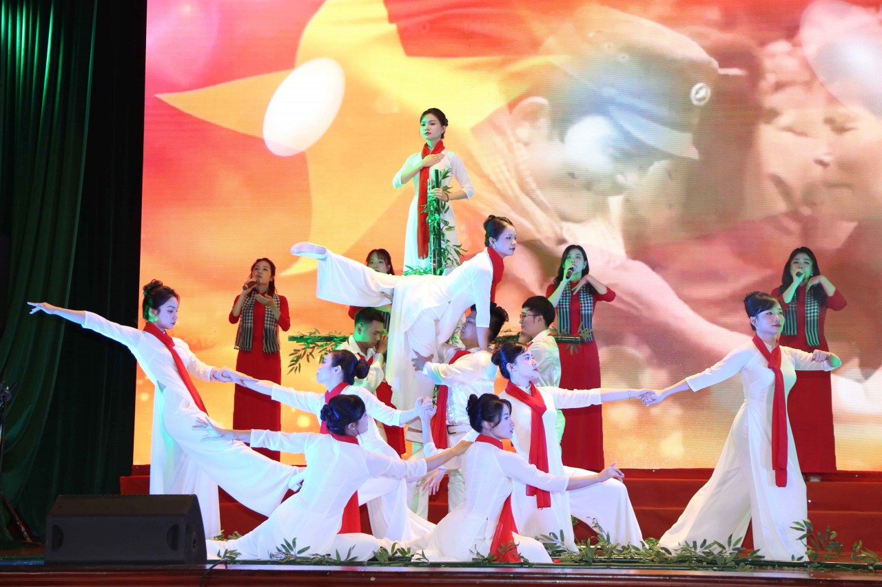 Hội diễn văn nghệ chào mừng kỷ niệm 80 năm ngày truyền thống ngành Tài chính
