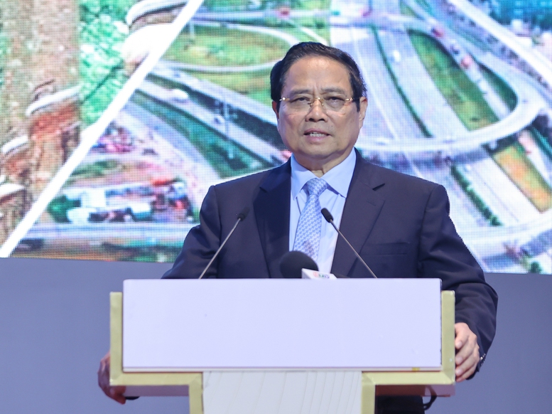 Thủ tướng: TPHCM và Đông Nam Bộ đều có không gian phát triển mới, cần hành động quyết liệt hơn để kiến tạo phát triển- Ảnh 1.