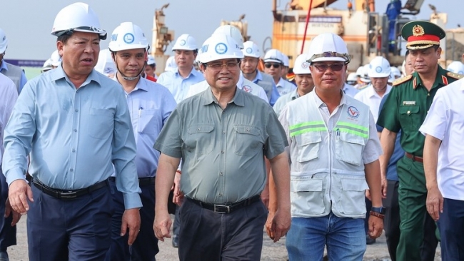 Thủ tướng lần thứ 8 kiểm tra sân bay Long Thành, yêu cầu cơ bản hoàn thành vào 19/12/2025