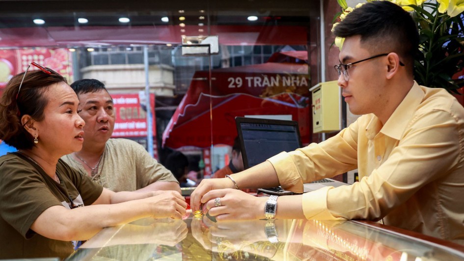 Giá vàng hôm nay (3/8): Vàng miếng SJC và vàng nhẫn đồng loạt tăng mạnh