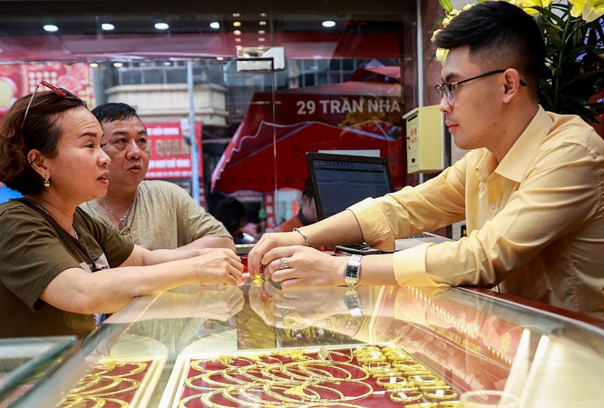 Giá vàng hôm nay (3/8): Vàng miếng SJC và vàng nhẫn đồng loạt tăng mạnh