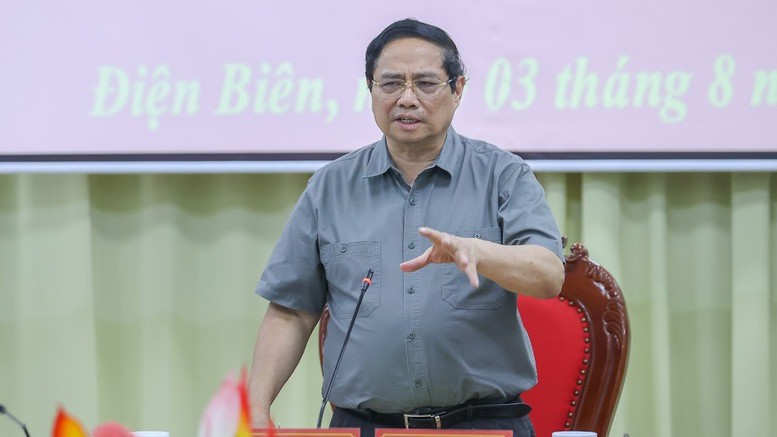 Thủ tướng: Làm mọi cách nhanh nhất có thể ổn định đời sống người dân vùng lũ