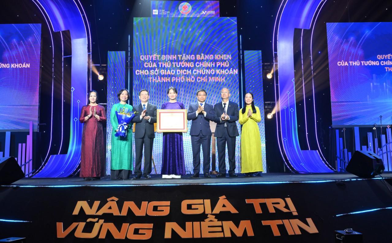 HOSE 25 năm nỗ lực đóng góp vào sứ mệnh dẫn vốn cho nền kinh tế