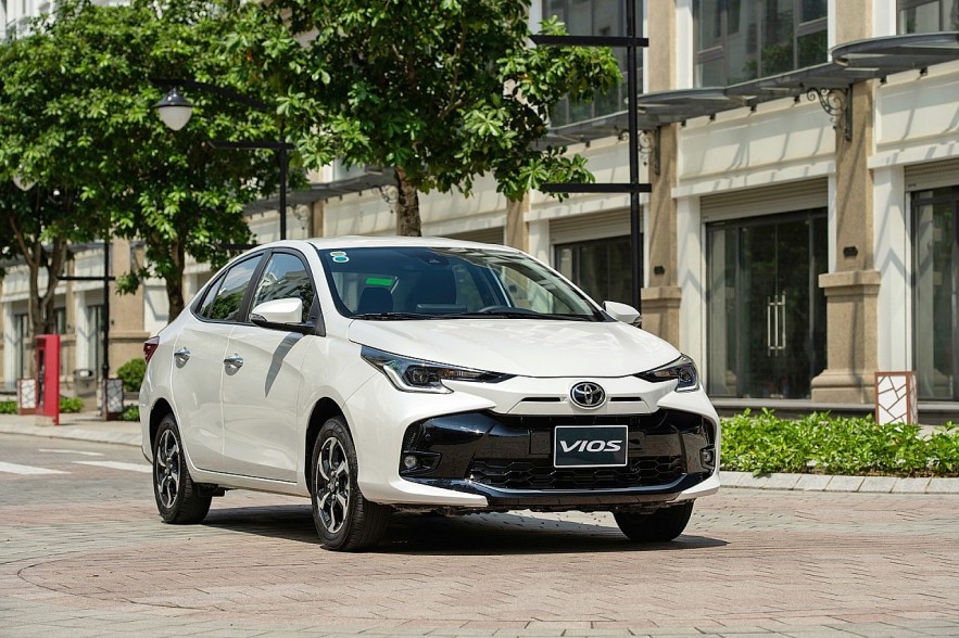 Giá lăn bánh xe Toyota Vios tháng 8/2025 giảm sốc