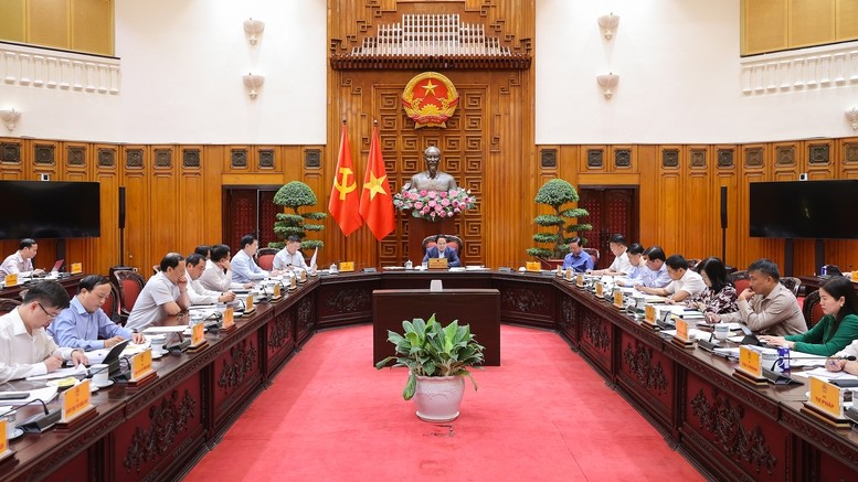 Thủ tướng: Thích ứng linh hoạt, hiệu quả với tình hình để đạt tăng trưởng 8,3 - 8,5%