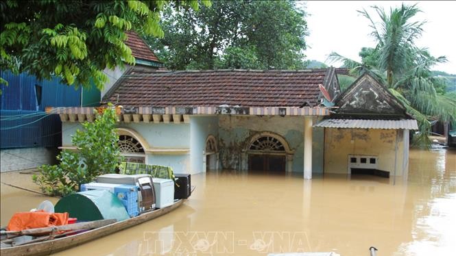 Tiếp tục hỗ trợ khẩn cấp 300 tỷ đồng cho 2 tỉnh Điện Biên và Nghệ An